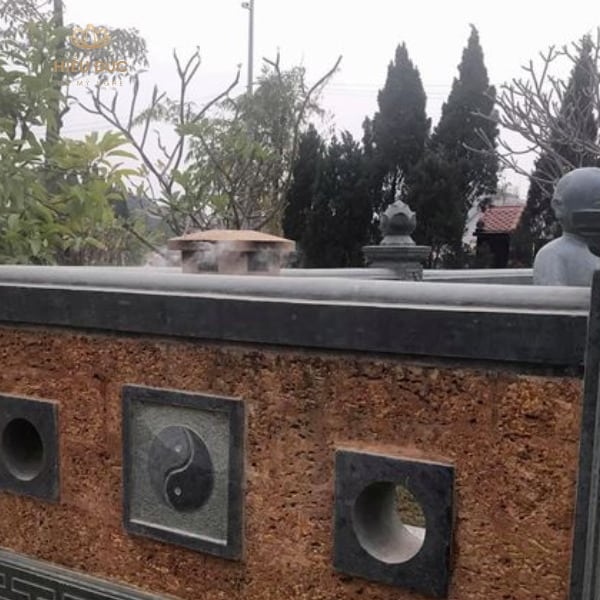 lăng mộ đá ong số 3 lang-mo-da-ong-so-3.jpg